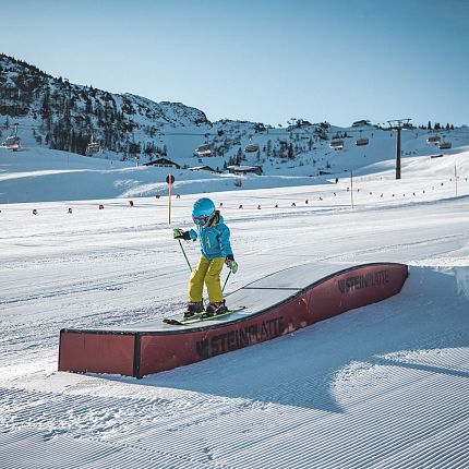 Seilbahntechnik Lehrling Stefan nimmt uns mit in seinen Arbeitsalltag an einem Wintertag