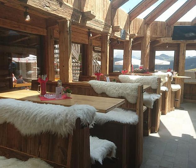 Möseralm Grenzstadl gemütliche Hütte