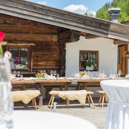 13710669-10155004405454908-4457787686811744924-o-stallenalm-hochzeit-2-9