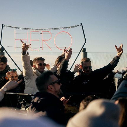 Hero Event Steinplatte Winklmoos