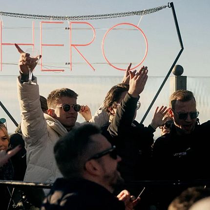 Hero Event Steinplatte Winklmoos